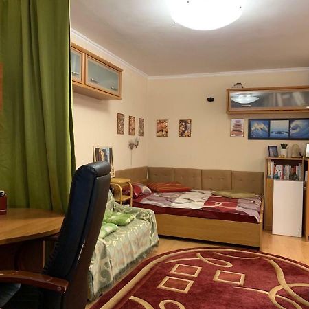 Iq-Room Black Sea Studio Apartment Odessa Ua Exterior photo